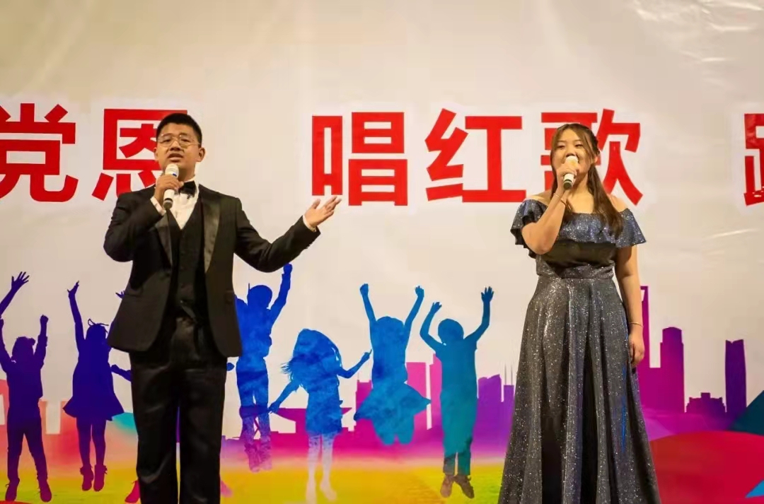 唱红歌(图1)